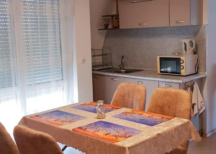 далия - Πανσιόν 4*