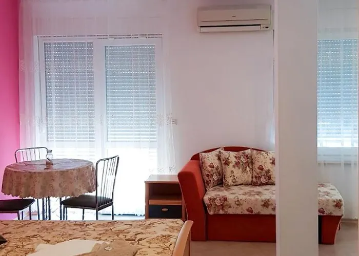 Πανσιόν далия - 4*